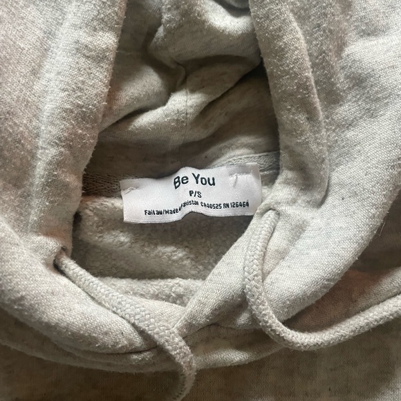 Light grey cropped hoodie - Picture 2 of 2